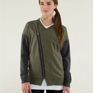 Lululemon Mula Bundle Wrap - Heathered Fatigue Green